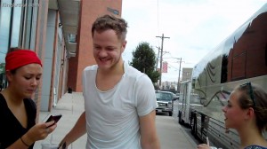 Dan-Reynolds-Imagine-Dragons-Philadelphia-2012 (1)
